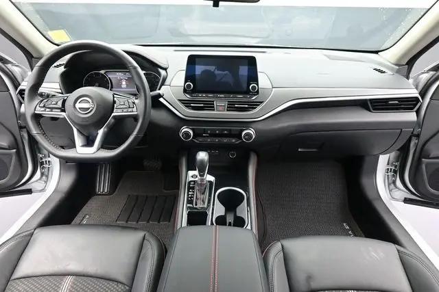2024 Nissan Altima SR FWD