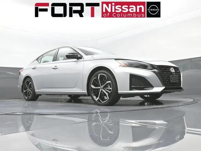 2024 Nissan Altima SR FWD