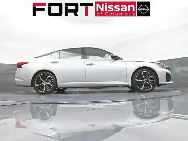 2024 Nissan Altima SR FWD