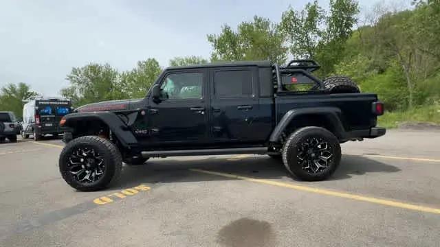 2023 Jeep Gladiator Sport