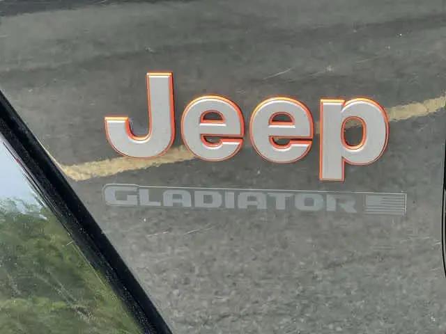 2023 Jeep Gladiator Sport