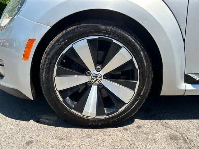 2012 Volkswagen Beetle 2.0T
