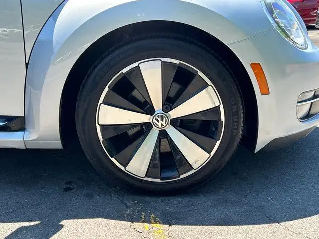 2012 Volkswagen Beetle 2.0T