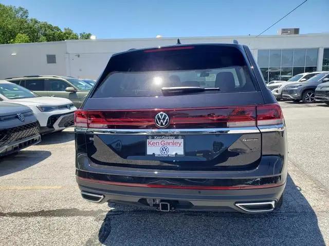 2026 Volkswagen Atlas SE with Technology