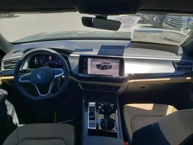 2026 Volkswagen Atlas Cross Sport SE with Technology