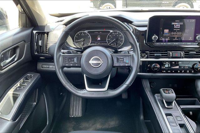 2025 Nissan Pathfinder SV FWD