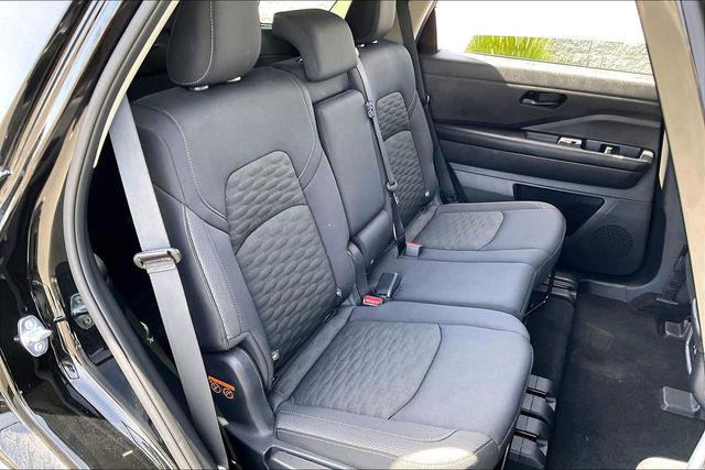 2025 Nissan Pathfinder SV FWD