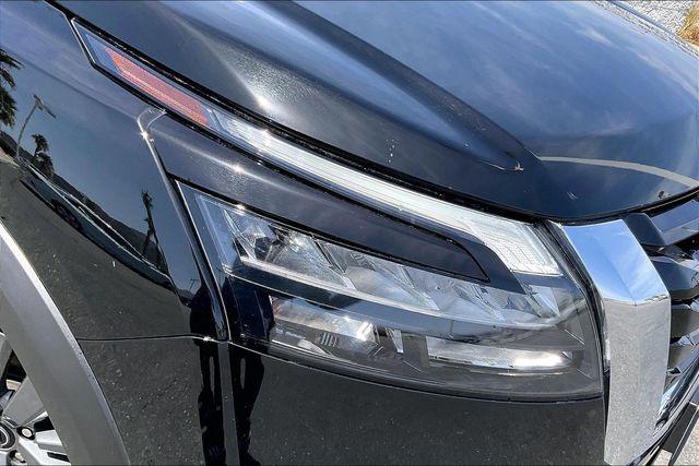 2025 Nissan Pathfinder SV FWD