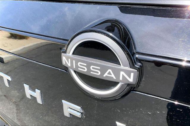 2025 Nissan Pathfinder SV FWD