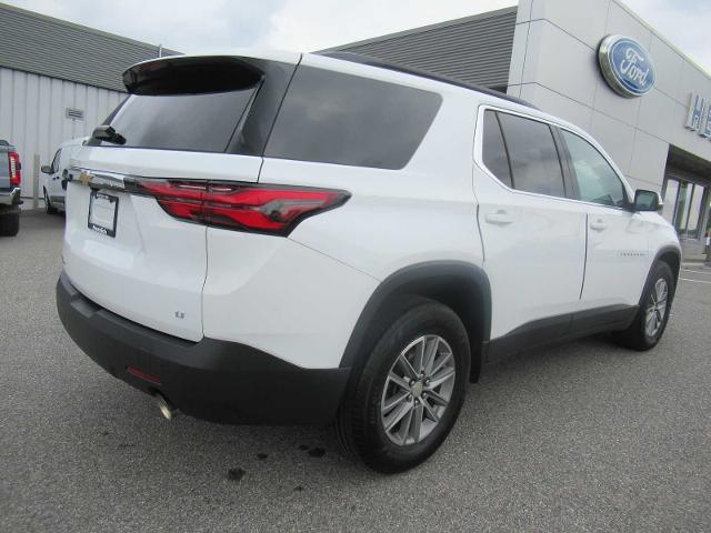 2022 Chevrolet Traverse AWD LT Cloth