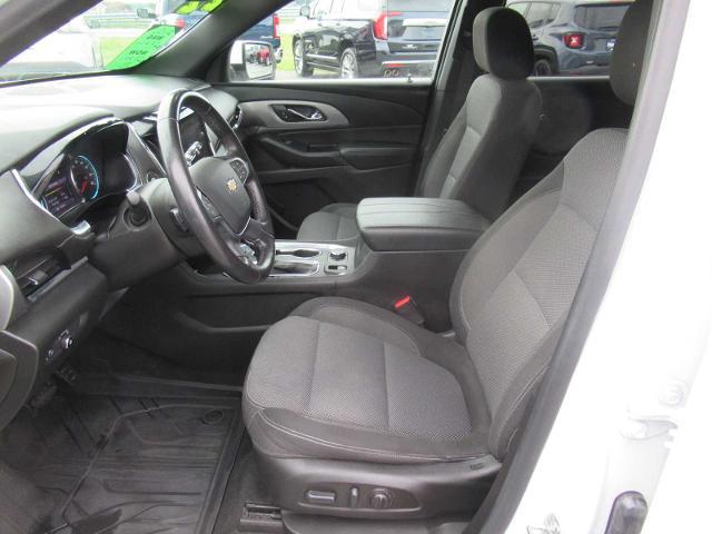 2022 Chevrolet Traverse AWD LT Cloth