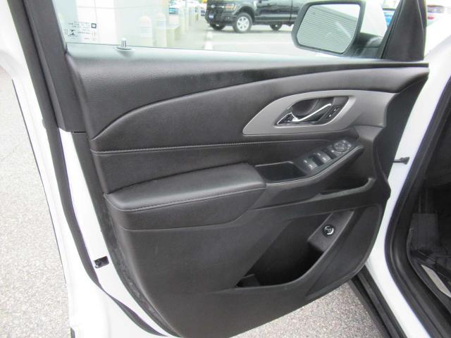 2022 Chevrolet Traverse AWD LT Cloth