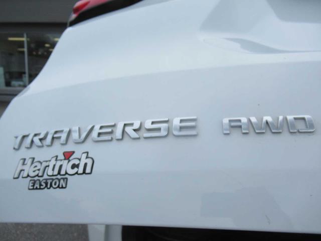 2022 Chevrolet Traverse AWD LT Cloth