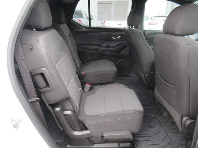 2022 Chevrolet Traverse AWD LT Cloth