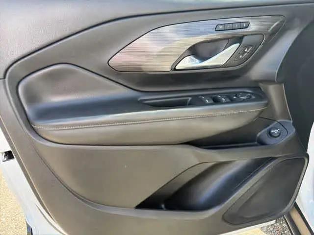 2023 GMC Terrain FWD SLT