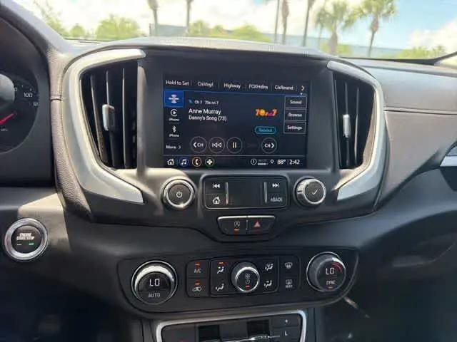 2023 GMC Terrain FWD SLT