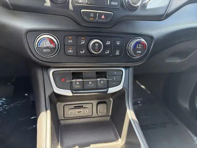 2023 GMC Terrain FWD SLT