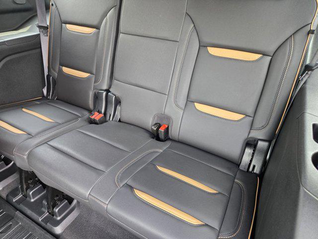 2024 GMC Yukon 4WD AT4