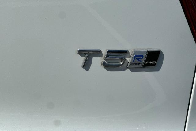 2019 Volvo XC40 T5 R-Design