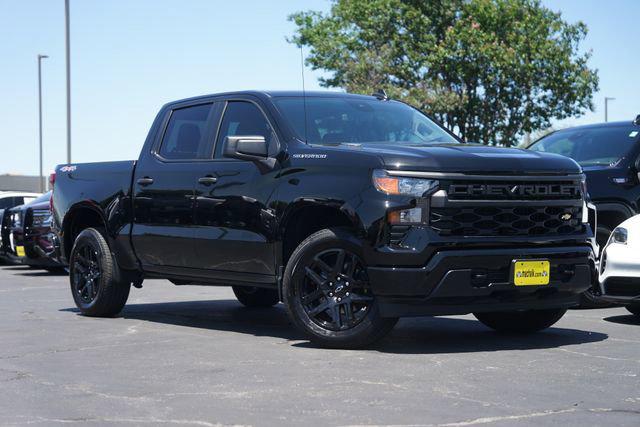 2025 Chevrolet Silverado 1500 4WD Crew Cab Short Bed Custom