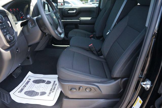 2025 Chevrolet Silverado 1500 4WD Crew Cab Short Bed Custom