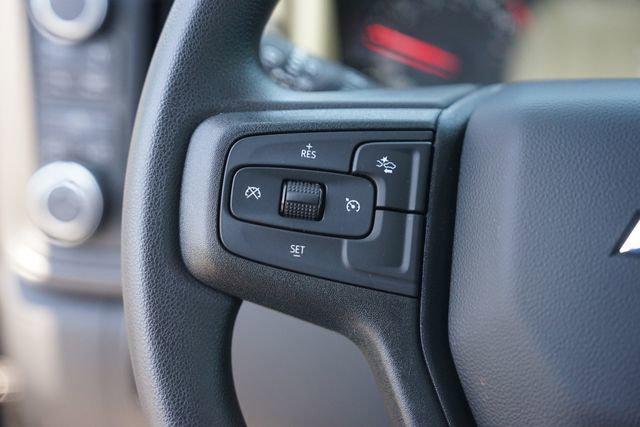 2025 Chevrolet Silverado 1500 4WD Crew Cab Short Bed Custom