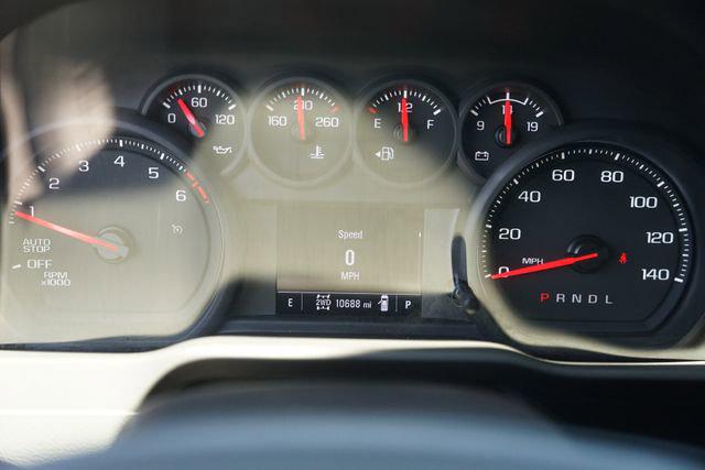 2025 Chevrolet Silverado 1500 4WD Crew Cab Short Bed Custom