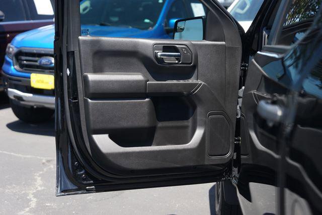 2025 Chevrolet Silverado 1500 4WD Crew Cab Short Bed Custom