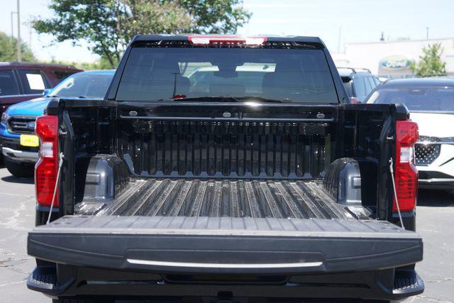2025 Chevrolet Silverado 1500 4WD Crew Cab Short Bed Custom