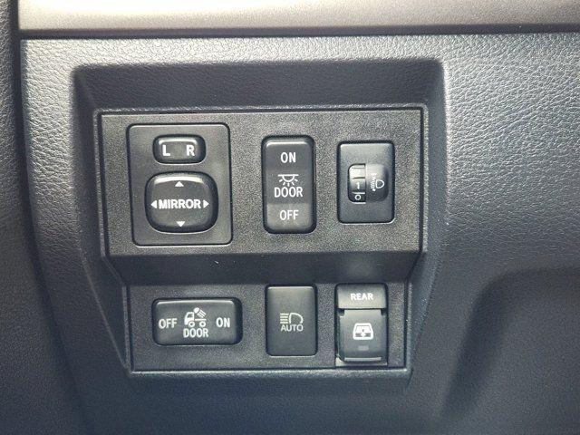 2019 Toyota Tundra SR5 5.7L V8
