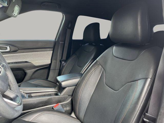 2023 Jeep Compass Latitude Lux FWD