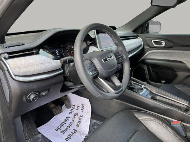 2023 Jeep Compass Latitude Lux FWD