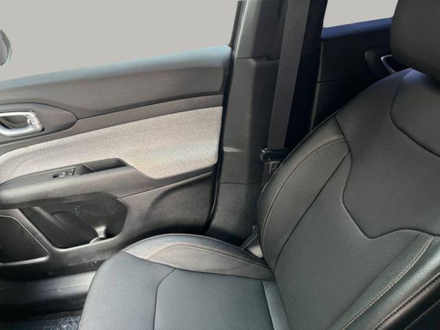 2023 Jeep Compass Latitude Lux FWD