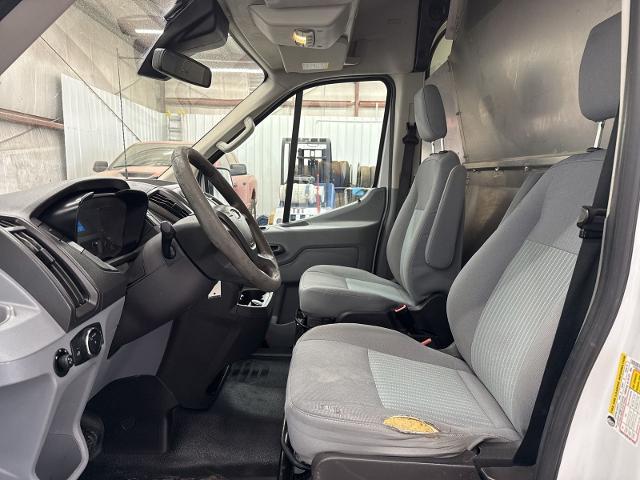 2017 Ford Transit 148 WB Medium Roof Cargo