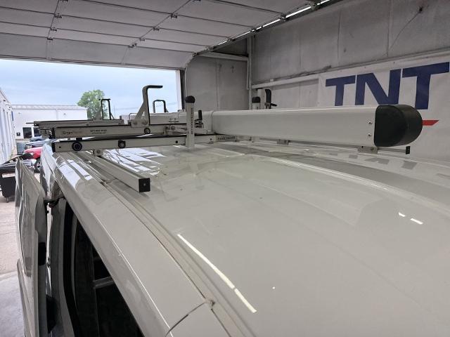 2017 Ford Transit 148 WB Medium Roof Cargo