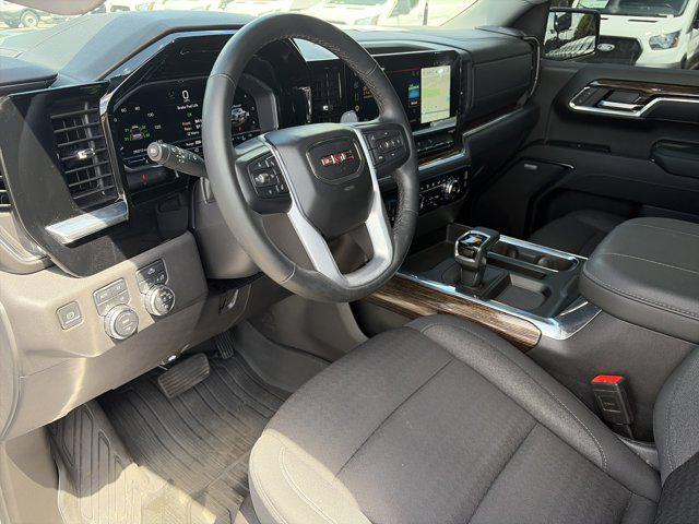 2024 GMC Sierra 1500 4WD Crew Cab Short Box Elevation with 3SB