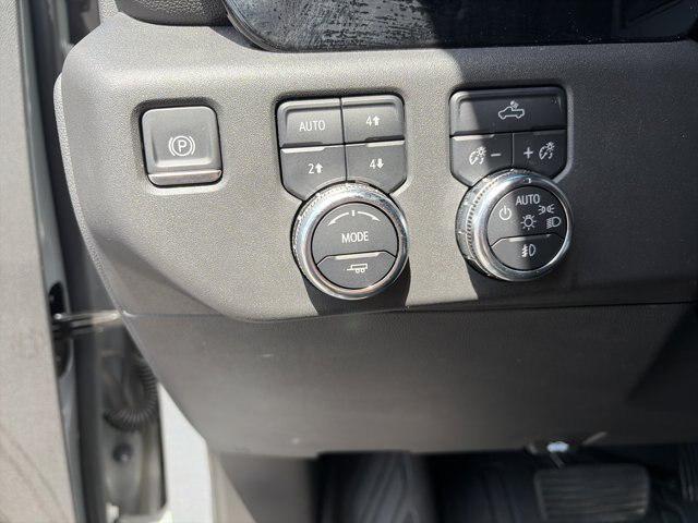 2024 GMC Sierra 1500 4WD Crew Cab Short Box Elevation with 3SB