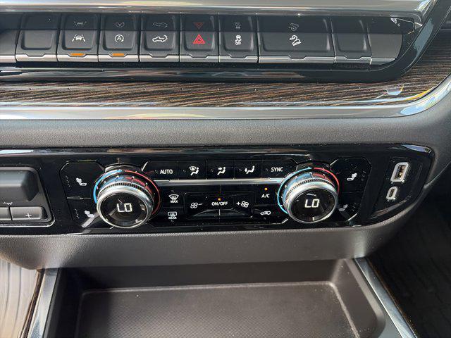 2024 GMC Sierra 1500 4WD Crew Cab Short Box Elevation with 3SB