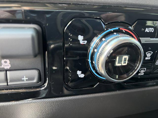 2024 GMC Sierra 1500 4WD Crew Cab Short Box Elevation with 3SB