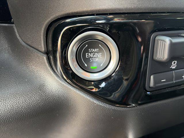 2024 GMC Sierra 1500 4WD Crew Cab Short Box Elevation with 3SB