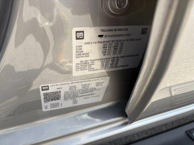 2024 GMC Sierra 1500 4WD Crew Cab Short Box Elevation with 3SB