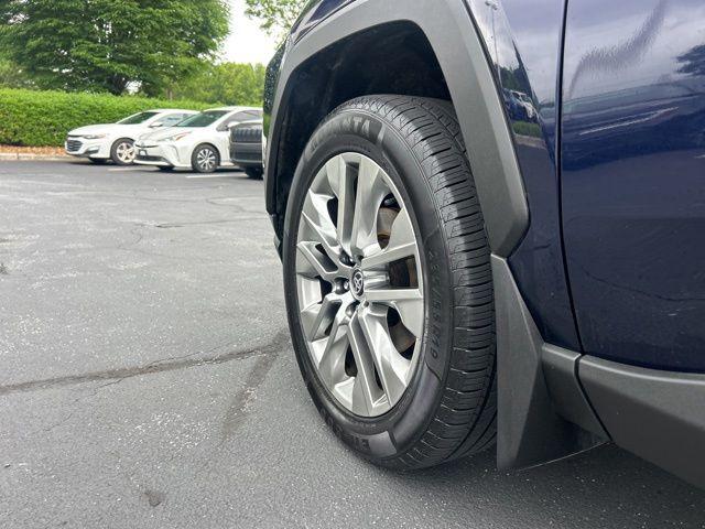 2020 Toyota RAV4 XLE Premium