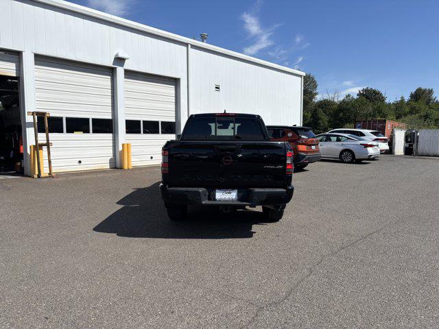 2022 Nissan Frontier Crew Cab PRO-4X 4x4