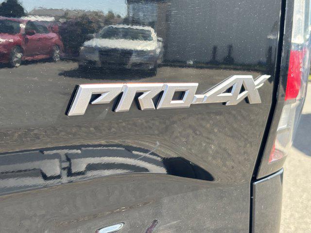 2022 Nissan Frontier Crew Cab PRO-4X 4x4