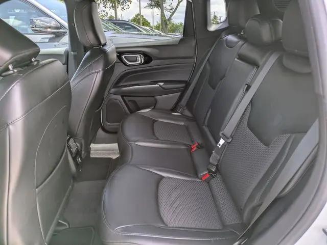 2022 Jeep Compass Altitude FWD