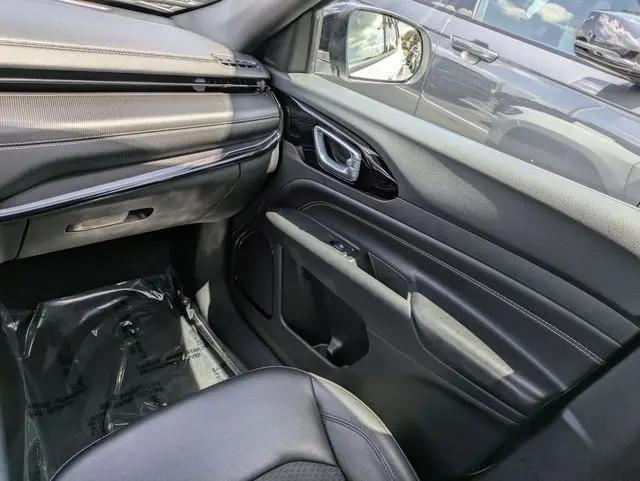 2022 Jeep Compass Altitude FWD