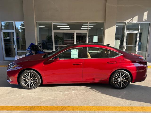 2022 Lexus ES 350 Base