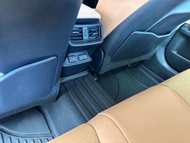 2022 Lexus ES 350 Base