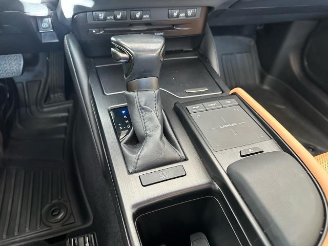 2022 Lexus ES 350 Base