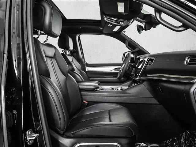 2022 Jeep Wagoneer Series III Carbide 4x4